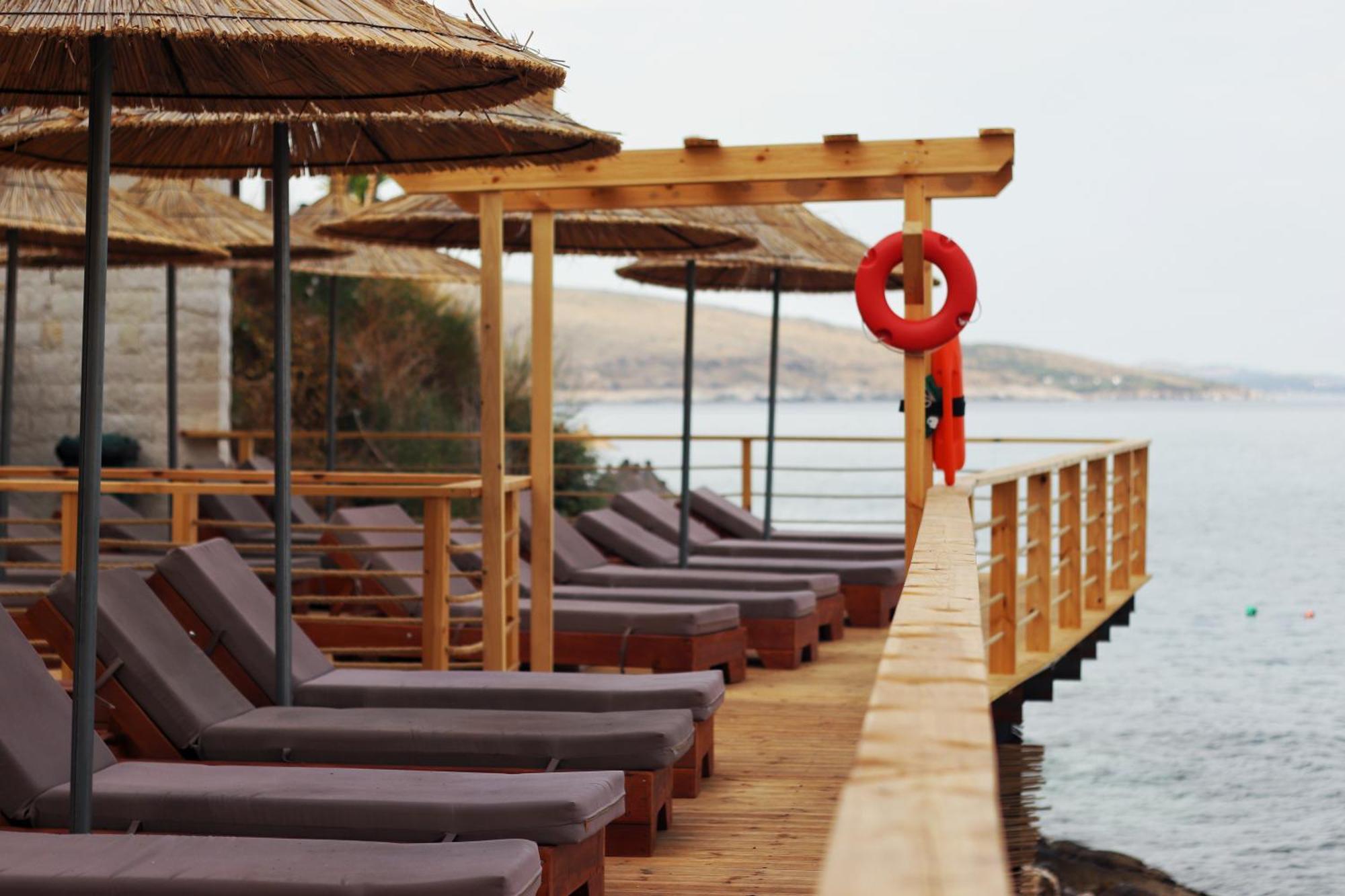 Golden Beach Suites Σαράντα Εξωτερικό φωτογραφία